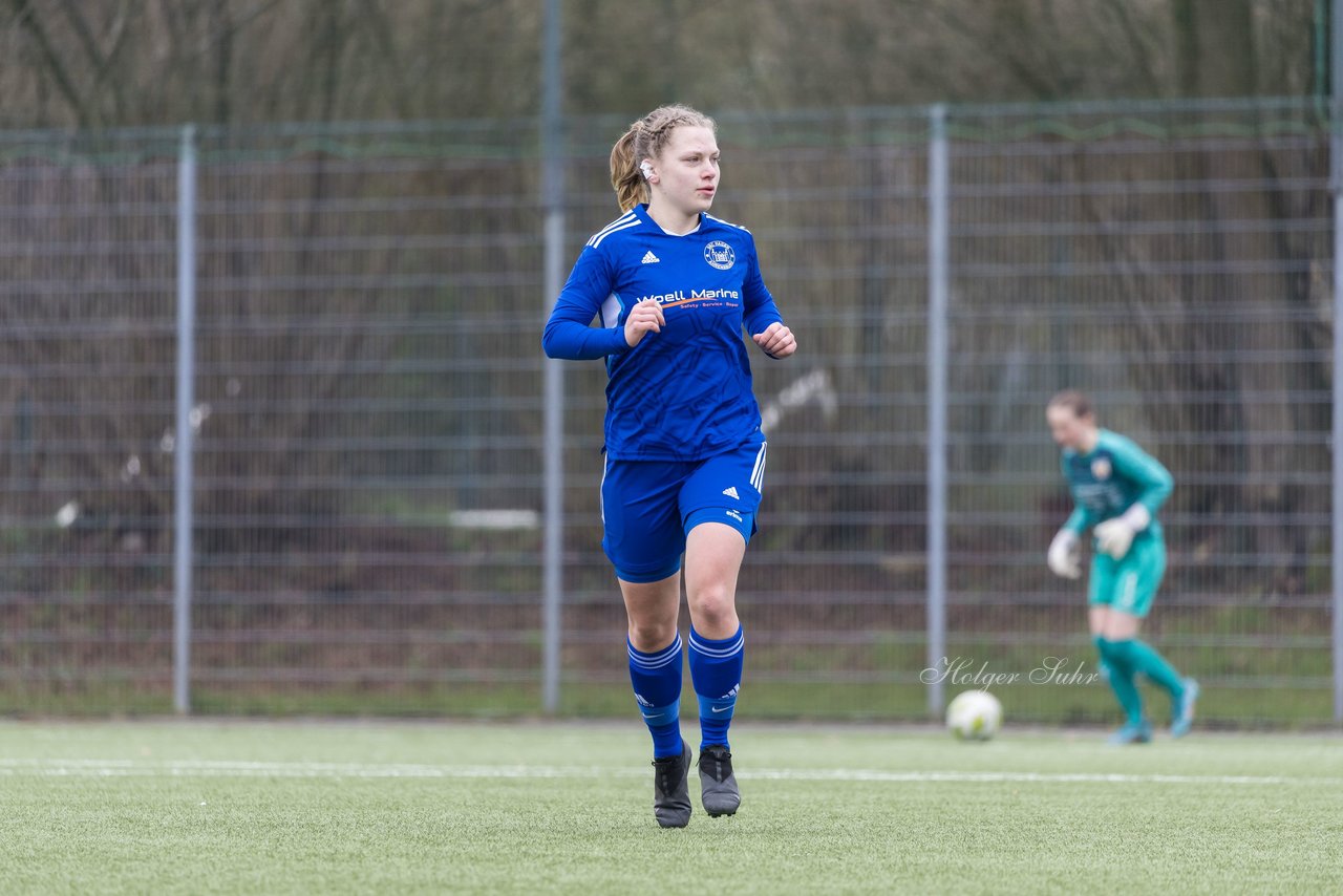 Bild 111 - F SSC Hagen Ahrensburg - SV Frisia Risum-Lindholm : Ergebnis: 1:2